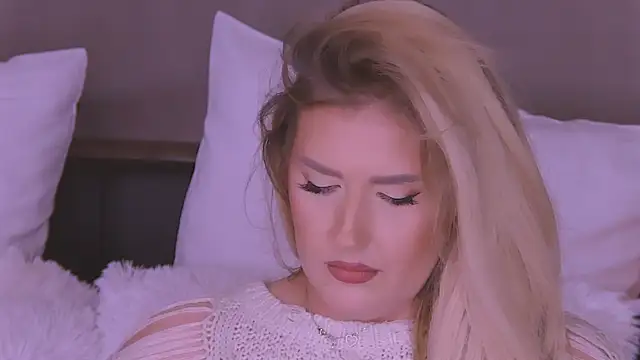 OndinaNoir online show from 12.18.24