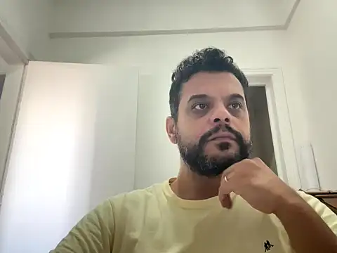 HornyBeachBoyBR online show from 05.11.26
