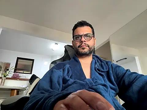 Snapshot of HornyBeachBoyBR chatting on 06.20.26 HornyBeachBoyBR online show from 06.20.26