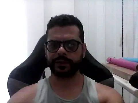 Snapshot of HornyBeachBoyBR chatting on 08.08.26 HornyBeachBoyBR online show from 08.08.26