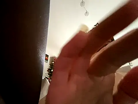 Marilou1983 online show from 12.05.24