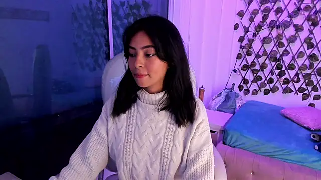 Snapshot of Vic_beckeer chatting on 02.08.25 Vic beckeer online show from 02.08.25