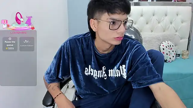 Noha scott online show from 04.10.26