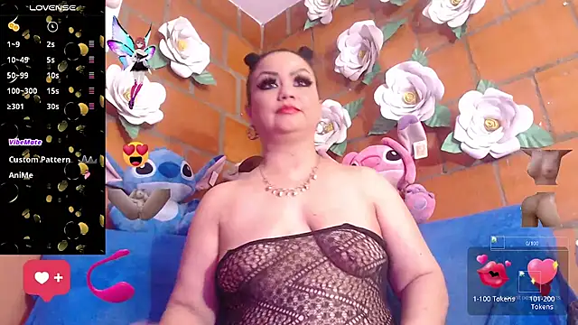 Snapshot of IngritBitch chatting on 10.23.25 IngritBitch online show from 10.23.25