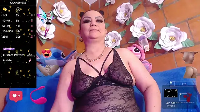 Snapshot of IngritBitch chatting on 11.02.25 IngritBitch online show from 11.02.25