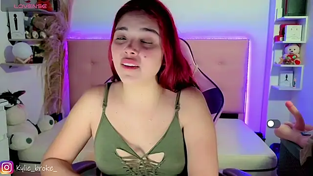 Kylie brokee online show from 05.25.26