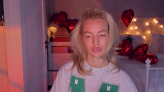 aestetick online show from 02.22.26