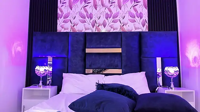 AmmyJones  online show from 02.25.25