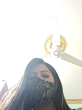 Snapshot of SANAYA_ROY chatting on 03.07.25 SANAYA ROY online show from 03.07.25