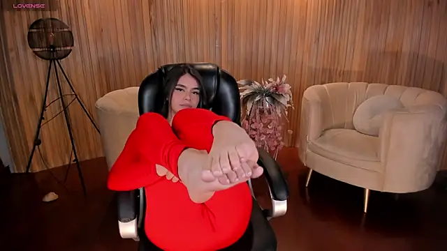 Snapshot of VeronicaCruz_ chatting on 02.16.25 VeronicaCruz online show from 02.16.25