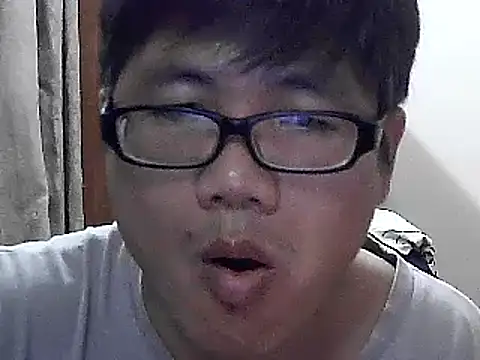 Snapshot of findagirlfriend chatting on 12.10.24 findagirlfriend online show from 12.10.24