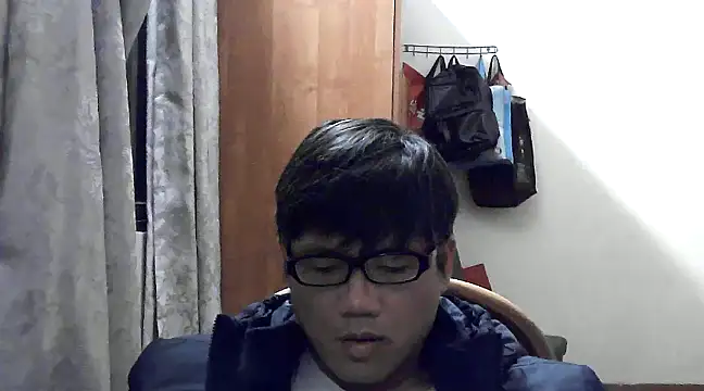 Snapshot of findagirlfriend chatting on 12.16.24 findagirlfriend online show from 12.16.24