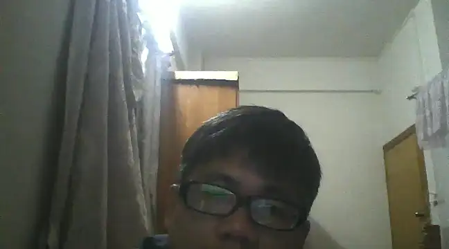 Snapshot of findagirlfriend chatting on 12.25.24 findagirlfriend online show from 12.25.24