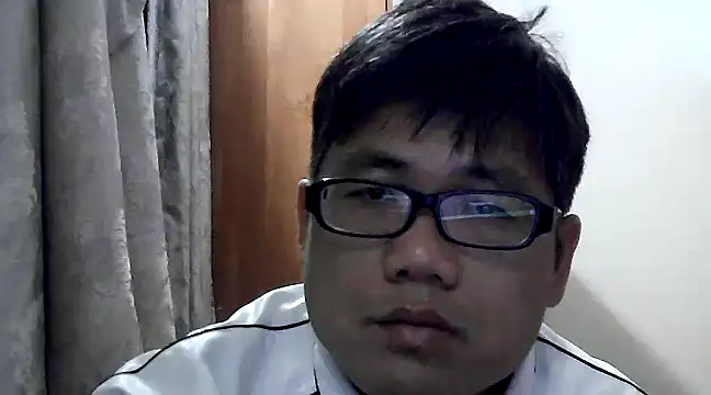 Snapshot of findagirlfriend chatting on 01.03.25 findagirlfriend online show from 01.03.25