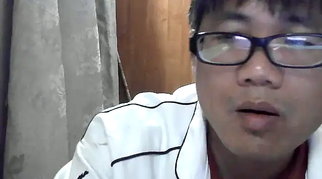 Snapshot of findagirlfriend chatting on 01.21.25 findagirlfriend online show from 01.21.25