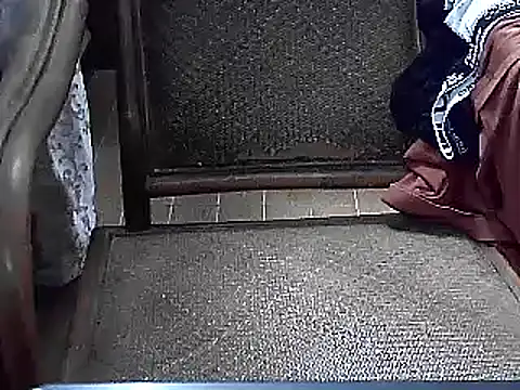 Snapshot of findagirlfriend chatting on 01.22.25 findagirlfriend online show from 01.22.25