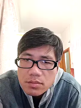 Snapshot of findagirlfriend chatting on 02.18.25 findagirlfriend online show from 02.18.25