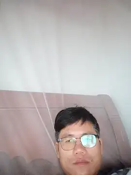 Snapshot of findagirlfriend chatting on 12.15.25 findagirlfriend online show from 12.15.25