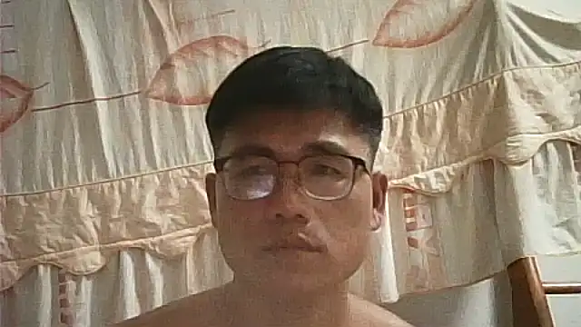 Snapshot of findagirlfriend chatting on 04.11.26 findagirlfriend online show from 04.11.26