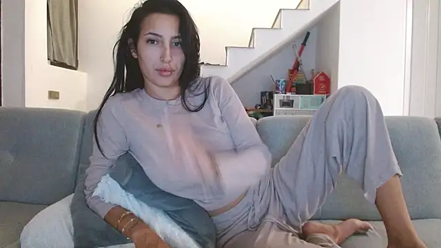 Snapshot of Gabrielaaxxx chatting on 02.10.25 Gabrielaaxxx online show from 02.10.25