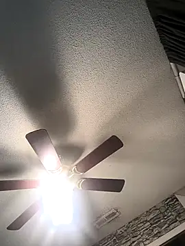 ImCarolinaCutiexxx online show from 10.22.25