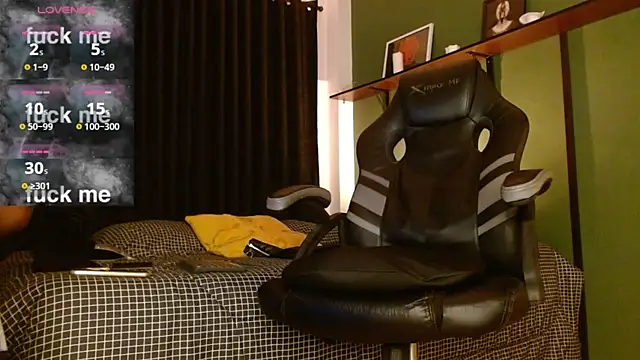 castle 87 online show from 10.18.25