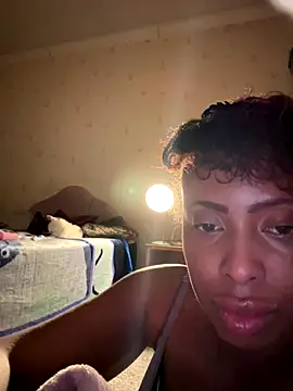 Snapshot of nolotymfcXo chatting on 11.17.25 nolotymfcXo online show from 11.17.25