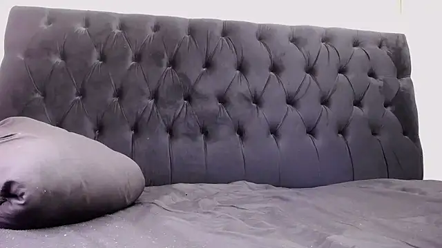 SpicyQueenxxxx online show from 02.19.25