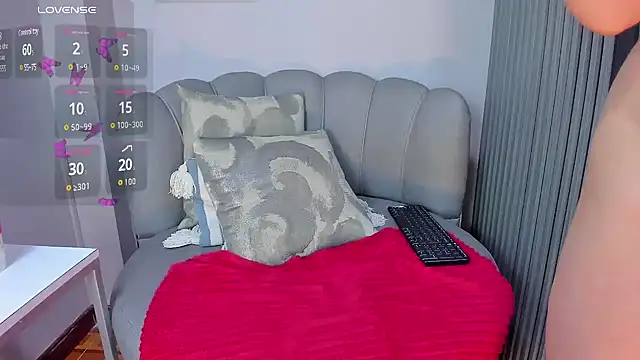 Snapshot of Nahiajhonson_ chatting on 01.13.25 Nahiajhonson online show from 01.13.25