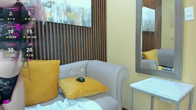 Snapshot of Nahiajhonson_ chatting on 01.18.25 Nahiajhonson online show from 01.18.25