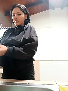 SamaraJay1 online show from 10.21.25