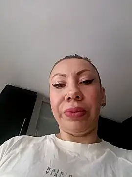 coral smitth online show from 03.11.25