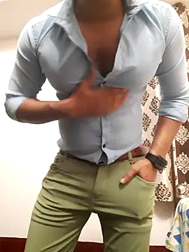 Guyinshortss online show from 11.21.25