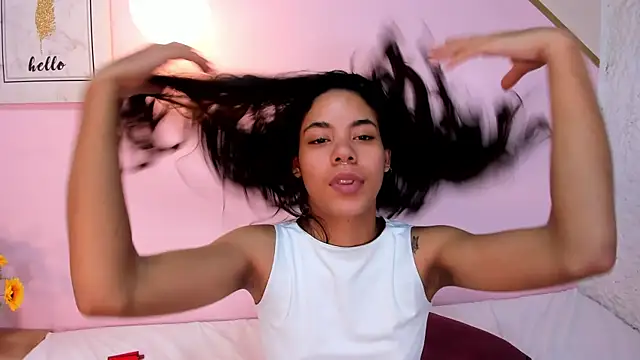 Snapshot of cate_martinez chatting on 12.04.24 cate martinez online show from 12.04.24