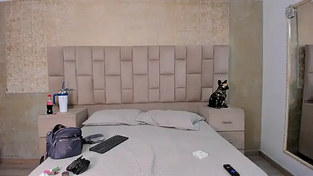 EmmaTorres  online show from 01.31.25