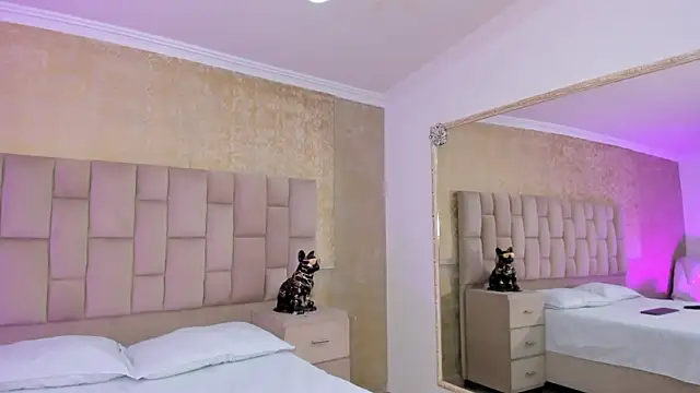 EmmaTorres  online show from 03.23.25