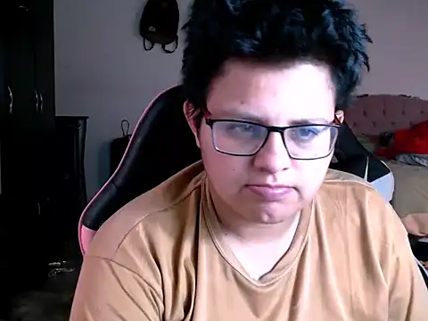 tatsumi nao online show from 12.15.25