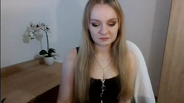 AlmaHoney online show from 02.03.25