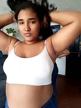 samanthaeliott22 online show from 03.21.25