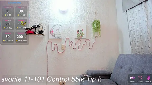 samanthaeliott22 online show from 11.25.25