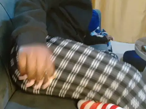 Snapshot of leslysexygirl chatting on 10.06.25 leslysexygirl online show from 10.06.25