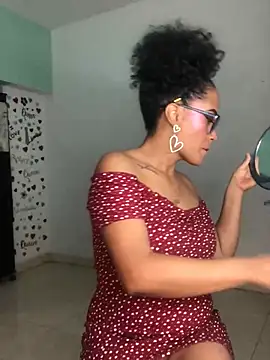 Snapshot of AdelaHaneix chatting on 12.28.24 AdelaHaneix online show from 12.28.24