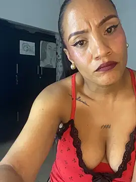 Snapshot of AdelaHaneix chatting on 11.11.25 AdelaHaneix online show from 11.11.25