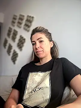 RaquelleDevon online show from 01.12.26