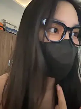 Snapshot of Lilisa_miu chatting on 10.11.25 Lilisa miu online show from 10.11.25