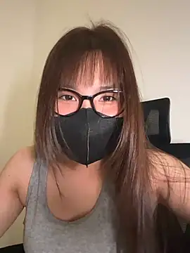 Snapshot of Lilisa_miu chatting on 07.22.26 Lilisa miu online show from 07.22.26