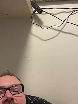 Snapshot of Rockburg chatting on 12.28.24 Rockburg online show from 12.28.24