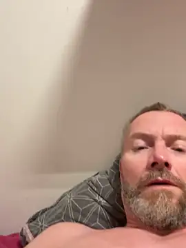 Snapshot of Rockburg chatting on 10.11.25 Rockburg online show from 10.11.25