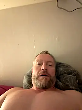 Snapshot of Rockburg chatting on 11.13.25 Rockburg online show from 11.13.25