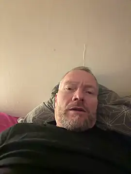 Snapshot of Rockburg chatting on 11.23.25 Rockburg online show from 11.23.25